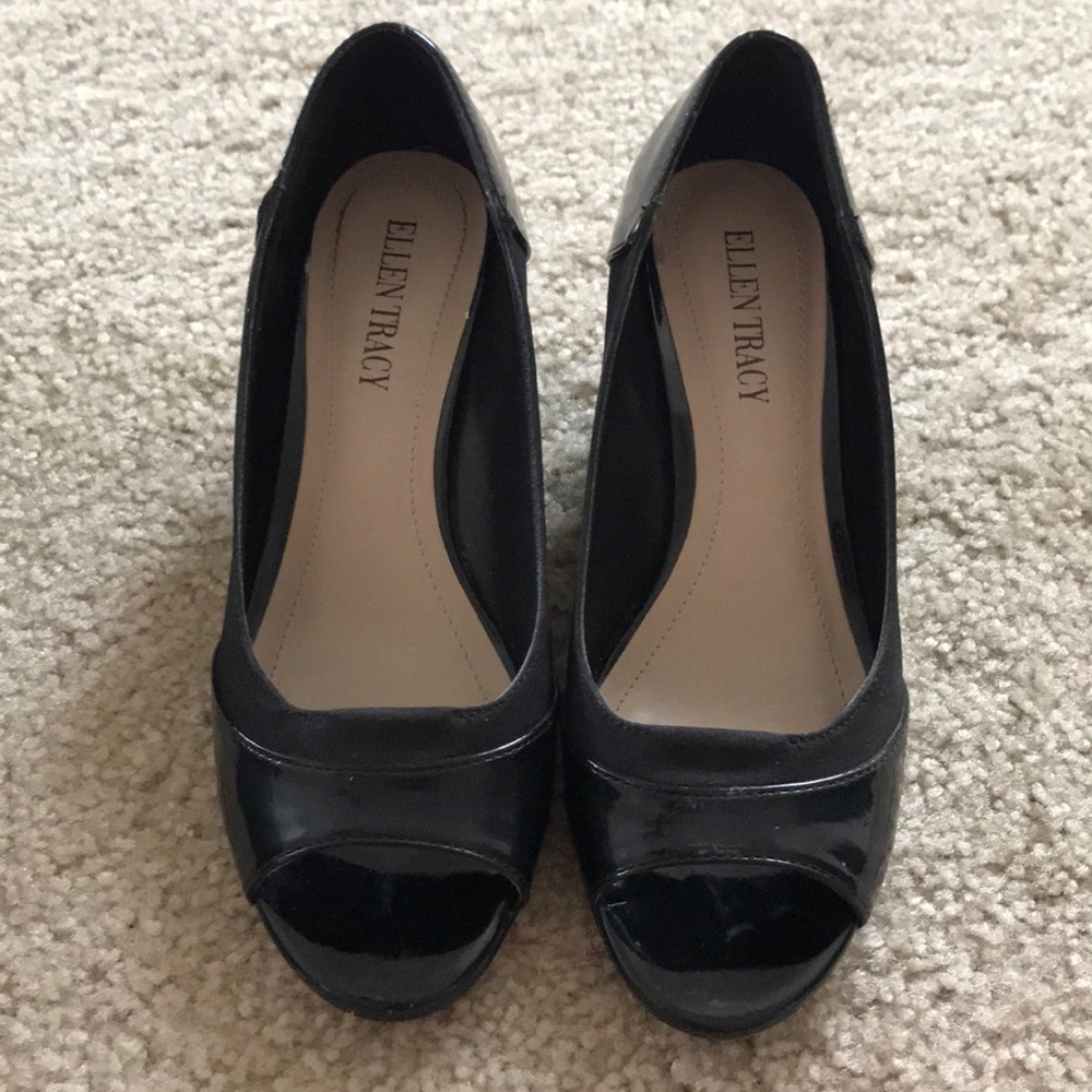 Ellen Tracy Irma Black Patent